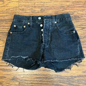 Levi’s 501® ORIGINAL FIT HIGH RISE WOMEN'S SHORTS